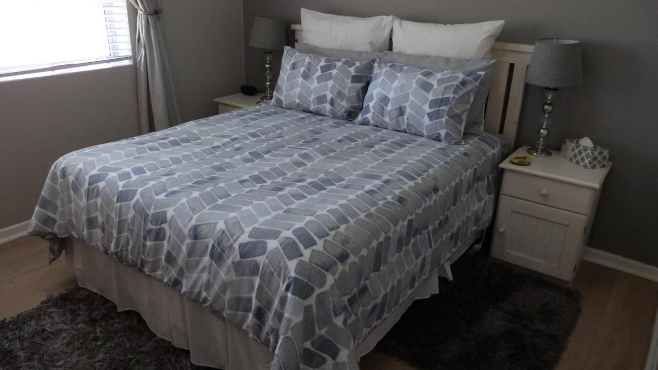 Settle Inn Self Catering Units コルチェスター エクステリア 写真