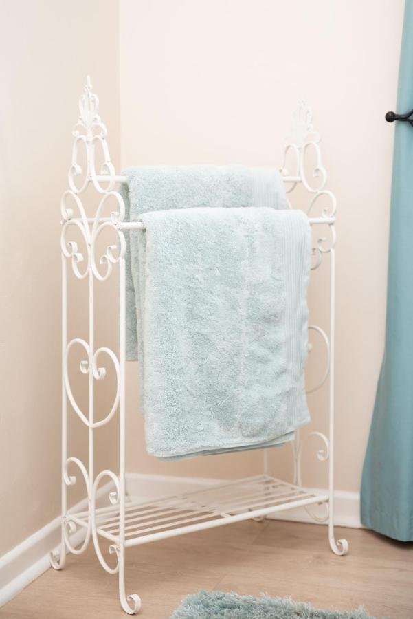 Settle Inn Self Catering Units コルチェスター エクステリア 写真
