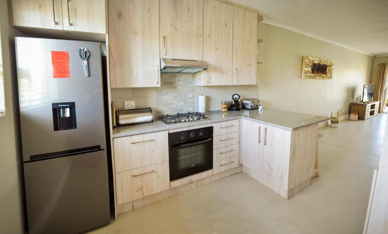Settle Inn Self Catering Units コルチェスター エクステリア 写真