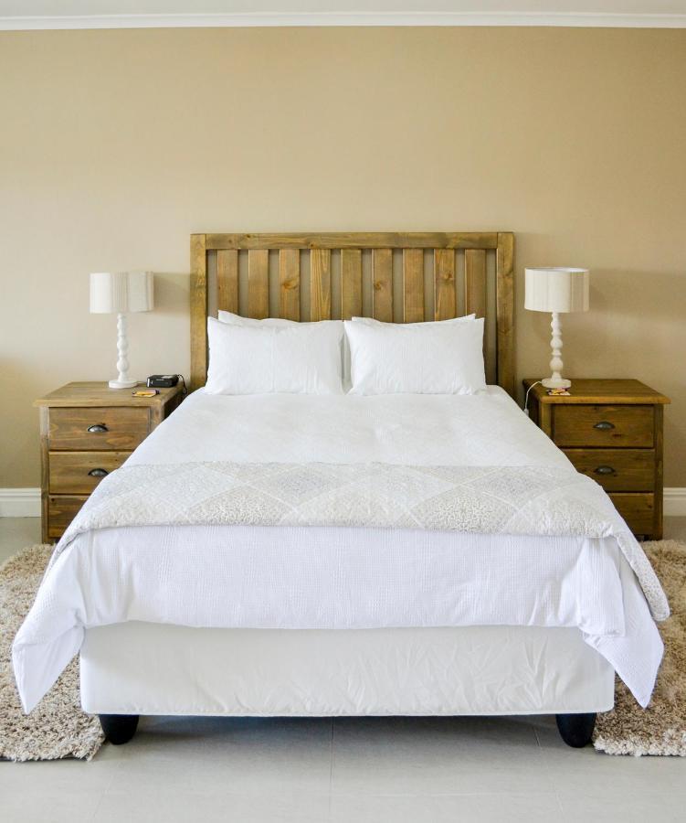 Settle Inn Self Catering Units コルチェスター エクステリア 写真